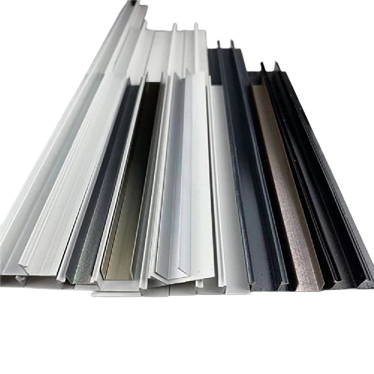 Tolerancia ± 1% de perfiles de aluminio para puertas y ventanas para satisfacer las necesidades del cliente