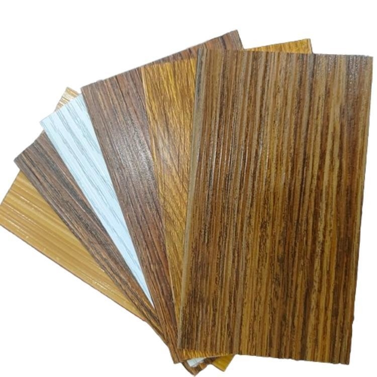 Puertas y ventanas personalizadas marco de aluminio perfil para cercas de grano de madera cumplen con el estándar GB