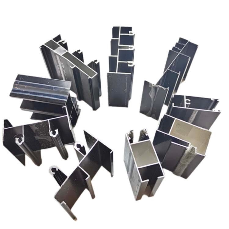Perfiles de aluminio de color personalizados para ventanas y puertas en República Dominicana